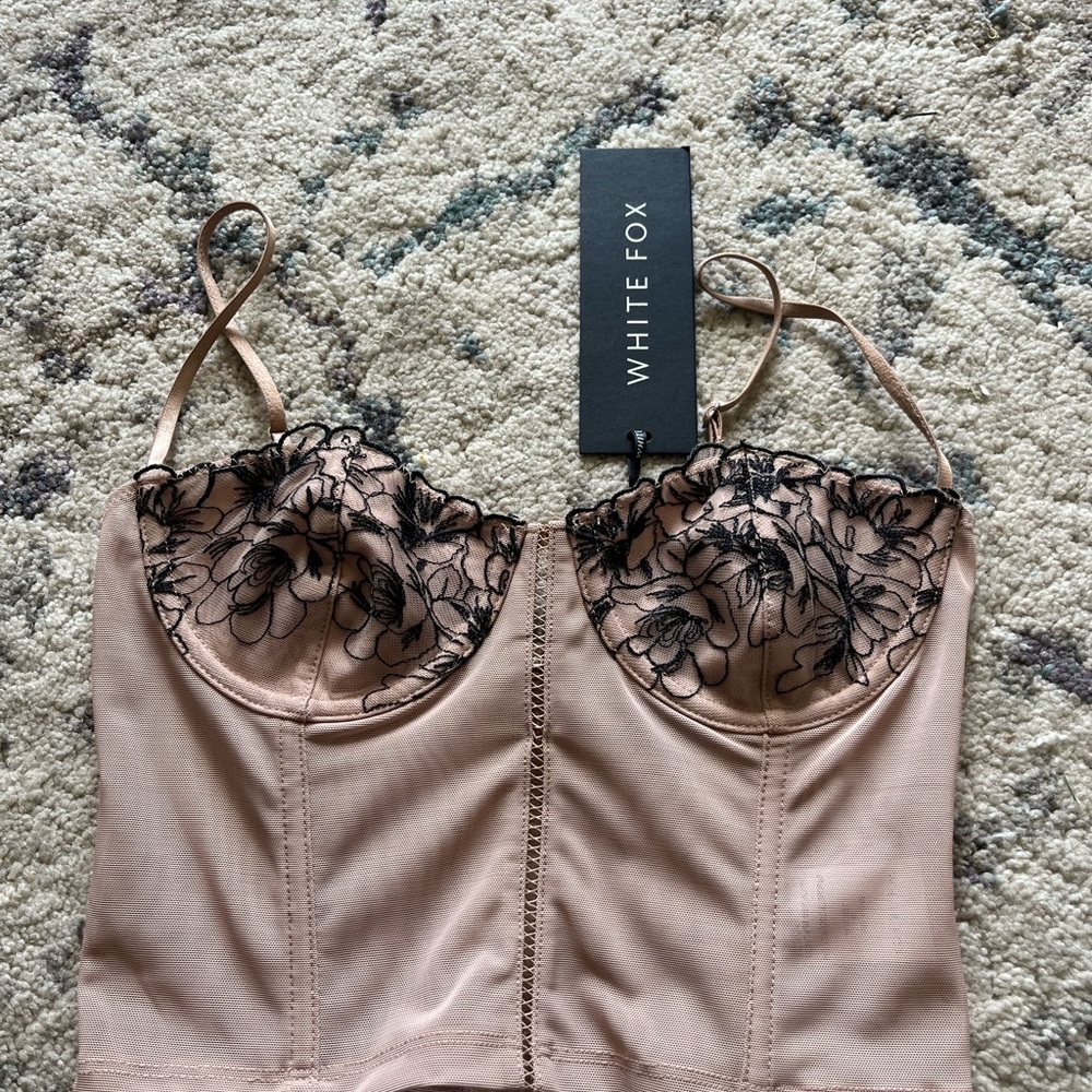 White Fox Bustier - Picture 3 of 10